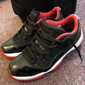 Jordan “bred” 11’s sz 9 1/2